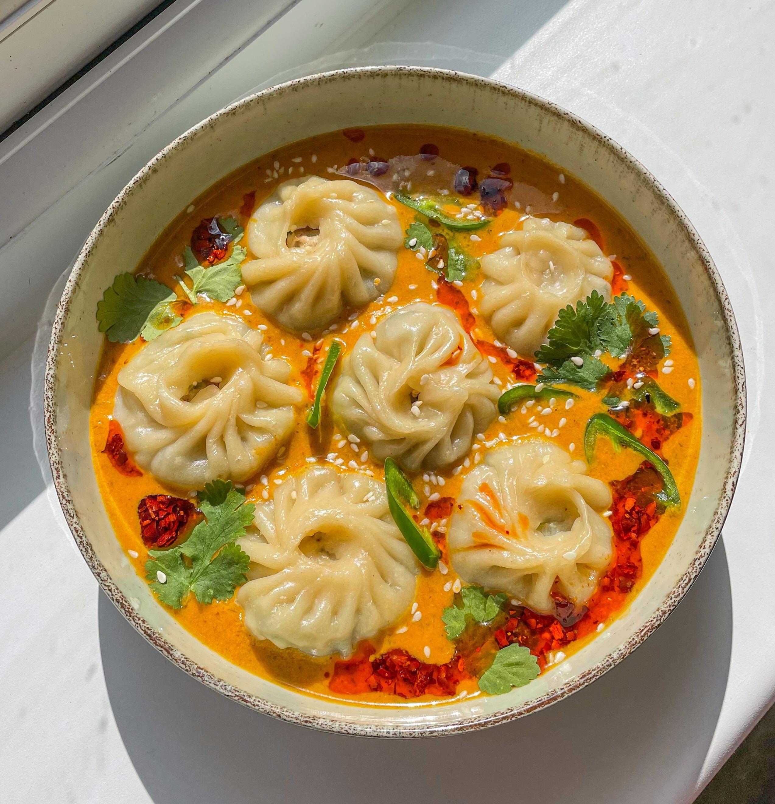 Jhol Momos Half